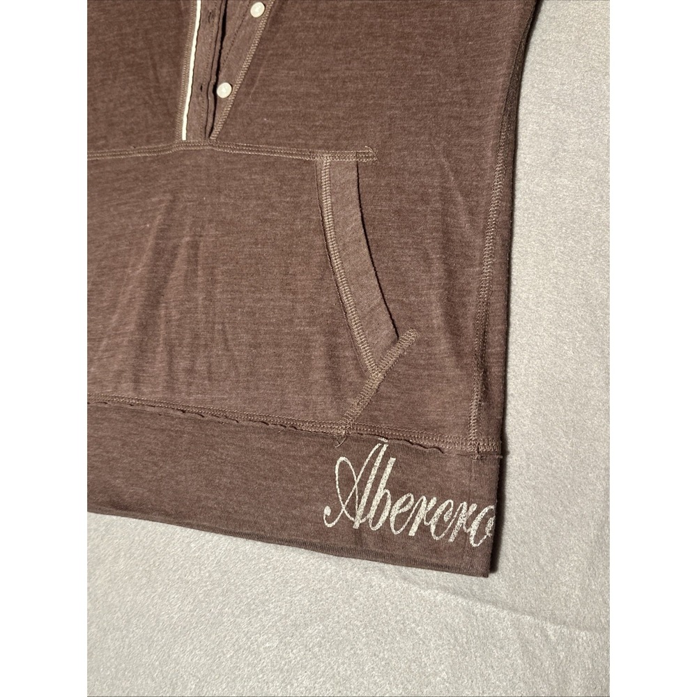 Abercrombie & Fitch Women's Vintage Y2K Quarter Sleeve Hooded Athletic Top - Picture 2 of 6